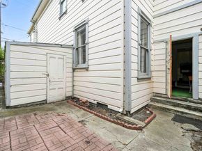 556-558 Alcatraz Ave, Oakland CA 94609