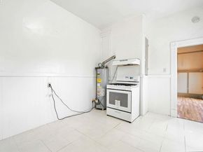 556-558 Alcatraz Ave, Oakland CA 94609