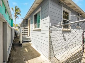 6133 Seminary Ave, Oakland CA 94605
