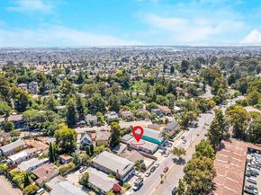 6133 Seminary Ave, Oakland CA 94605