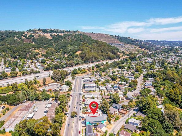 6133 Seminary Ave, Oakland CA 94605