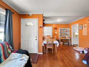 6133 Seminary Ave, Oakland CA 94605