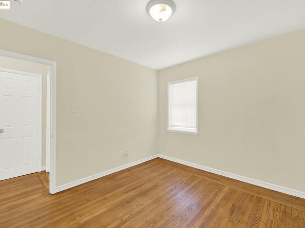 8010 Ney Ave, Oakland CA 94605