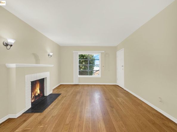 8010 Ney Ave, Oakland CA 94605