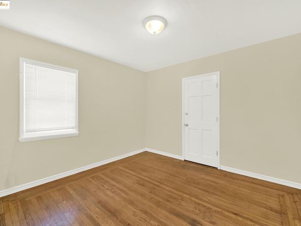 8010 Ney Ave, Oakland CA 94605