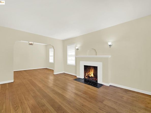 8010 Ney Ave, Oakland CA 94605