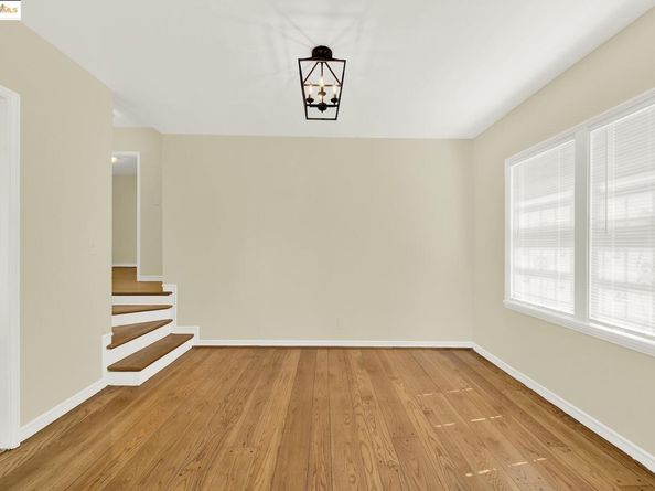 8010 Ney Ave, Oakland CA 94605