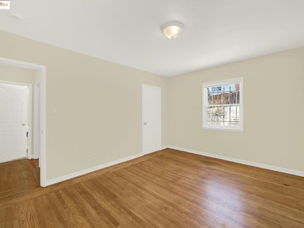 8010 Ney Ave, Oakland CA 94605
