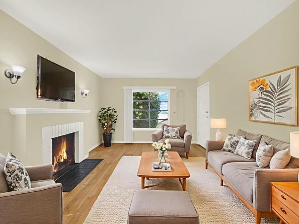 8010 Ney Ave, Oakland CA 94605