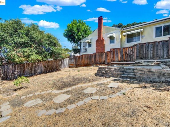 8010 Ney Ave, Oakland CA 94605