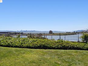 555 Pierce St 203, Albany CA 94706