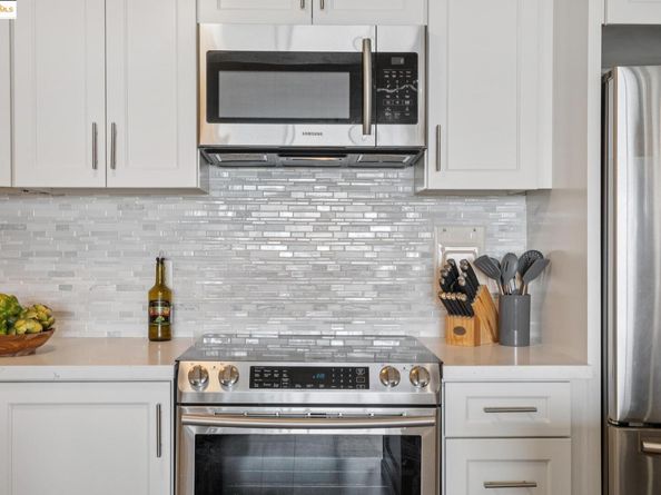 555 Pierce St 203, Albany CA 94706