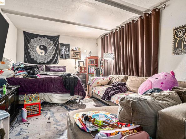 2353 83Rd Ave, Oakland CA 94605