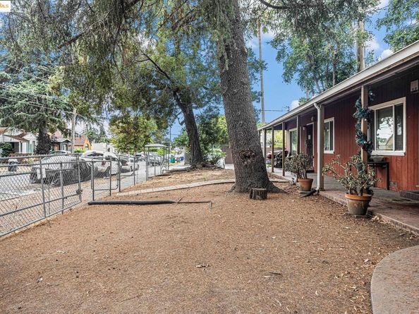 2353 83Rd Ave, Oakland CA 94605