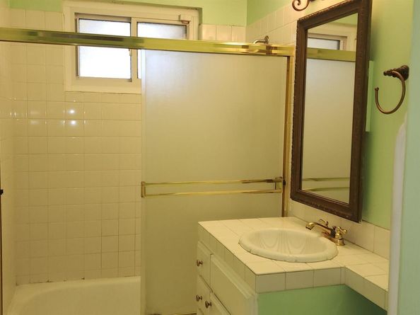 3672 Del Monte Way, San Leandro CA 94578