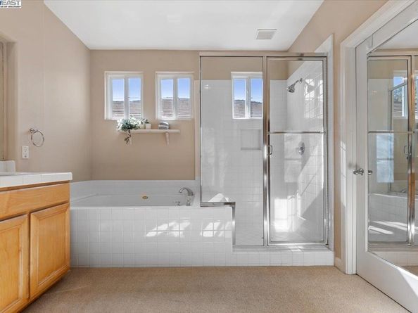 7572 Meadow Ct, Dublin CA 94568