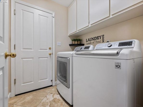 7572 Meadow Ct, Dublin CA 94568