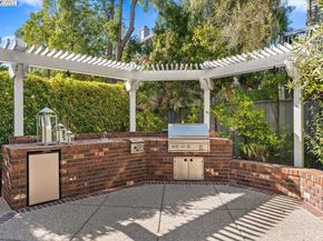 7572 Meadow Ct, Dublin CA 94568