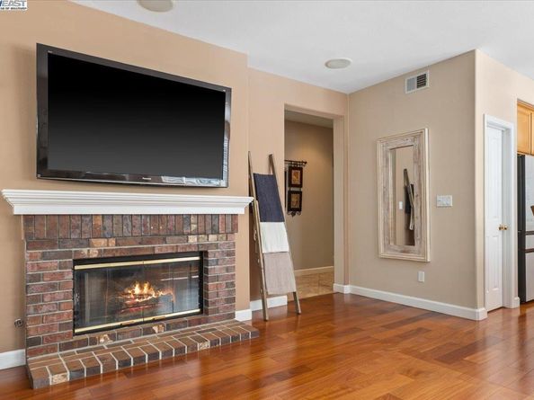 7572 Meadow Ct, Dublin CA 94568