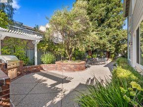 7572 Meadow Ct, Dublin CA 94568