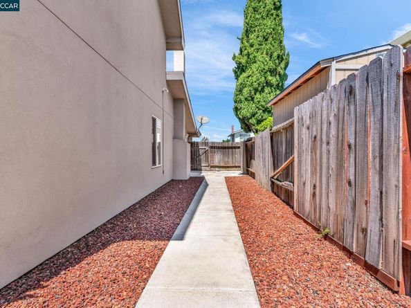 1144 Stirling Dr, Rodeo CA 94572