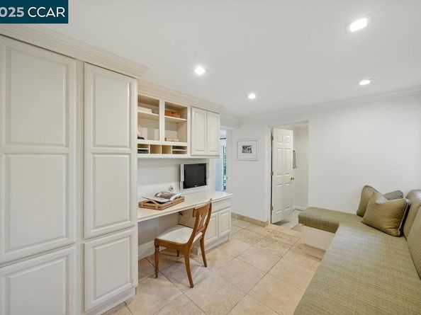 164 Camino Don Miguel, Orinda CA 94563