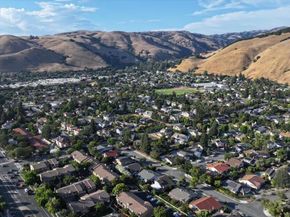 93 Catania Cmn, Fremont CA 94536