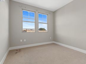 93 Catania Cmn, Fremont CA 94536