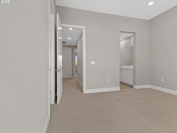 93 Catania Cmn, Fremont CA 94536