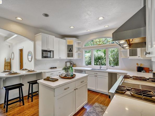 285 Breed Ave, San Leandro CA 94577