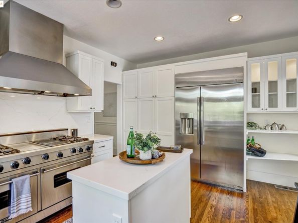285 Breed Ave, San Leandro CA 94577