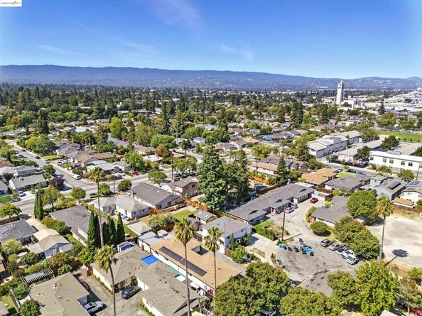 3464 Michael Dr, Redwood City CA 94063