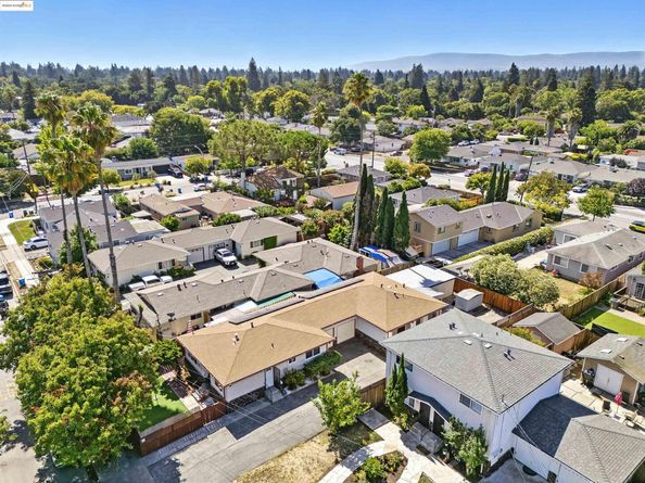 3464 Michael Dr, Redwood City CA 94063