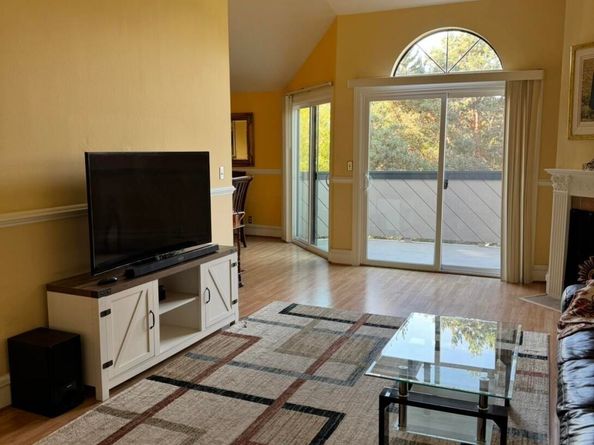 25930 Kay Ave 308, Hayward CA 94545