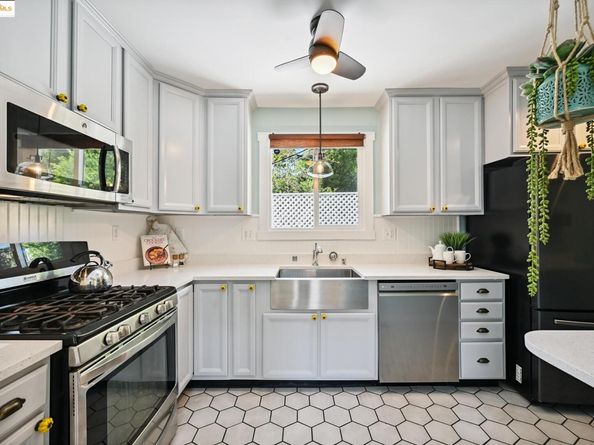 3316 Coolidge Ave, Oakland CA 94602