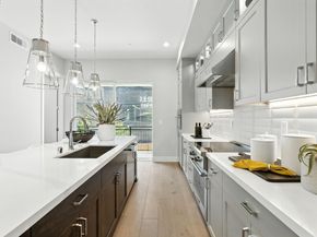 1670 Larkspur Street, Alameda CA 94501