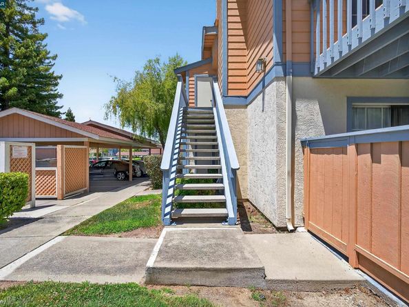 15 Glenwood, Hercules CA 94547