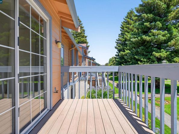 15 Glenwood, Hercules CA 94547