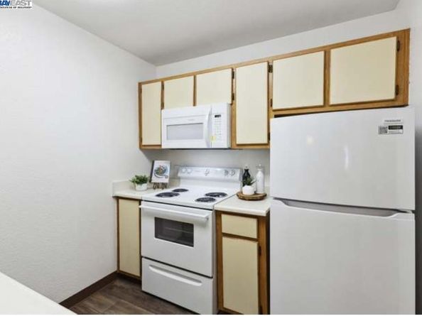 680 Dartmore Lane 260, Hayward CA 94544