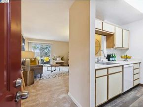 680 Dartmore Lane 260, Hayward CA 94544