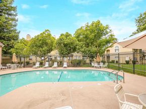 1407 Forest Run, Hercules CA 94547