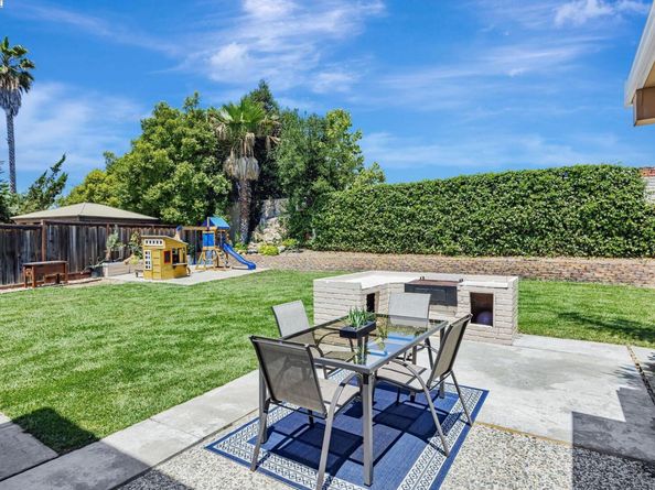 4243 Nerissa Cir, Fremont CA 94555