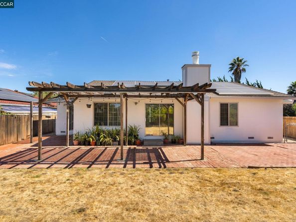 103 Columbine Dr, Hercules CA 94547