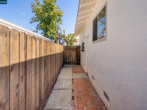 103 Columbine Dr, Hercules CA 94547