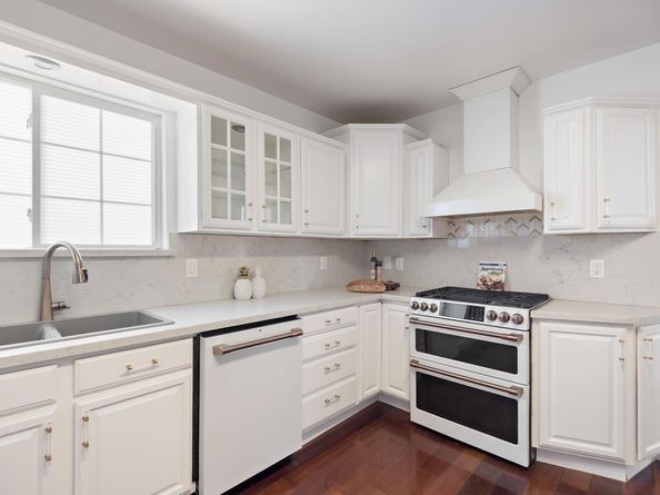 829 9Th St, Richmond CA 94801