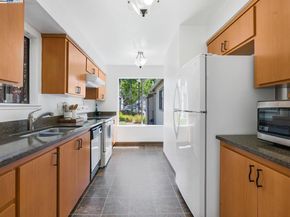 9 Moraine Court, Hercules CA 94547