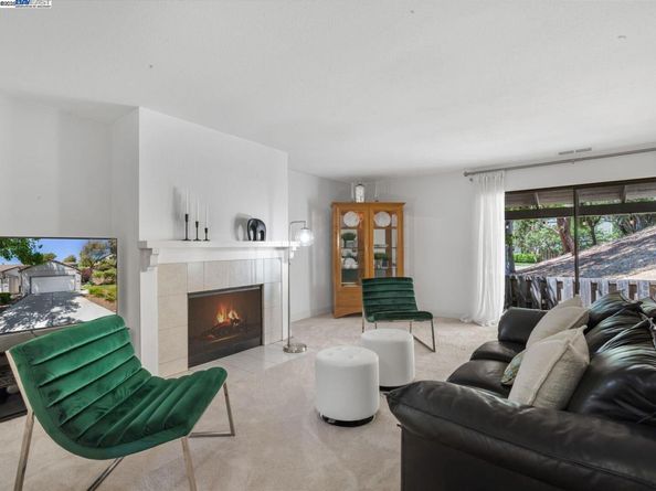 9 Moraine Court, Hercules CA 94547