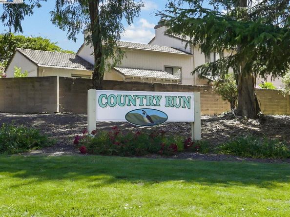 9 Moraine Court, Hercules CA 94547