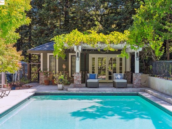 9 Burton Vista Ct, Lafayette CA 94549