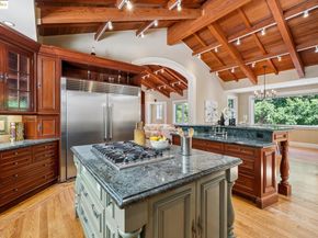 9 Burton Vista Ct, Lafayette CA 94549